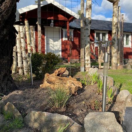 Apartament Mindre Laegenhet I En Lantlig Miljoe I Skrea Falkenberg Zewnętrze zdjęcie