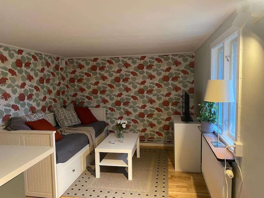 Apartament Mindre Laegenhet I En Lantlig Miljoe I Skrea Falkenberg Zewnętrze zdjęcie
